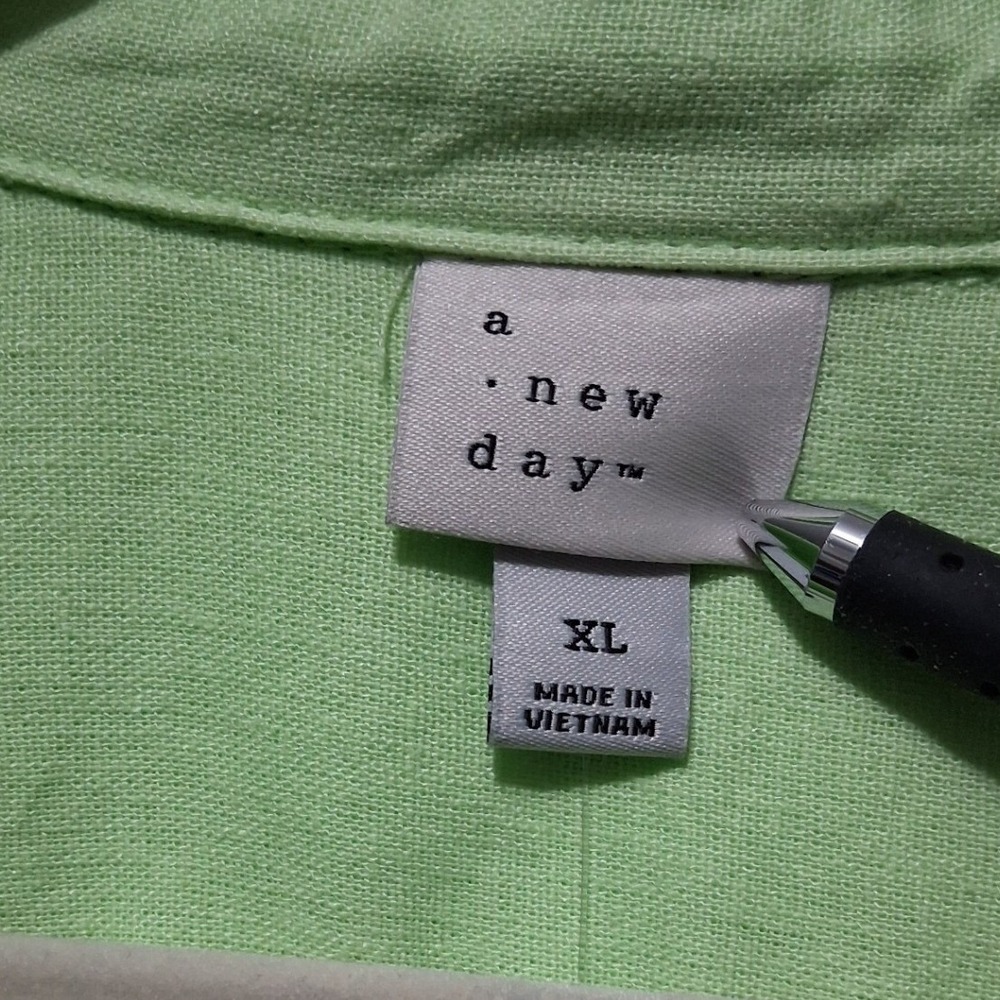 A New Day Women XL Lime Green Linen Blend Short Sleeve Button Down Shirt NWT - Picture 3 of 7